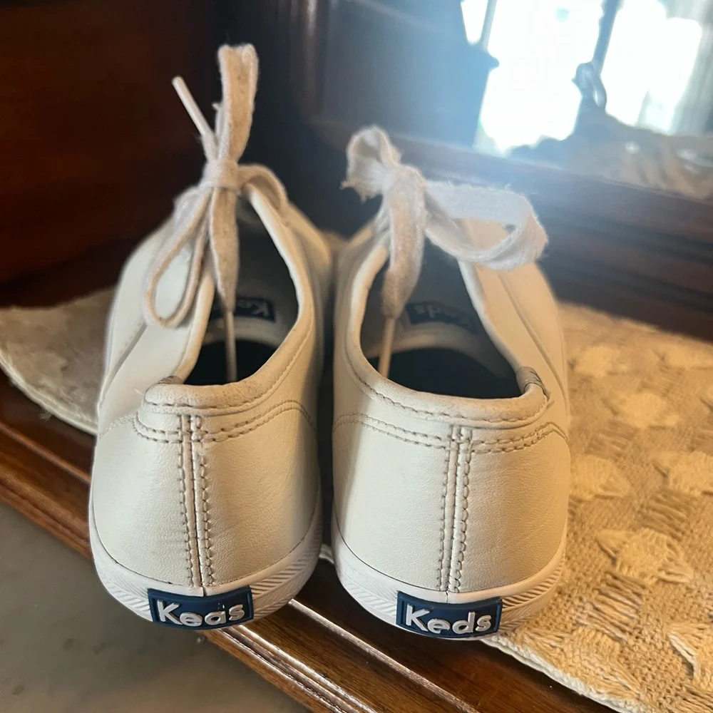 KEDS Classic‎ Champion Leather Casual Low Top Sneakers White Girl's Size 1.5